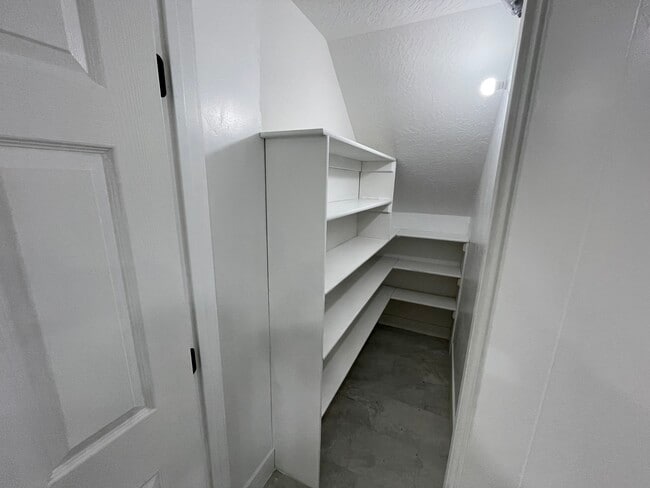 2345 E 7200 S, Unit Basement Apartment—3 Beds in Spanish Fork, UT - Foto de edificio - Building Photo