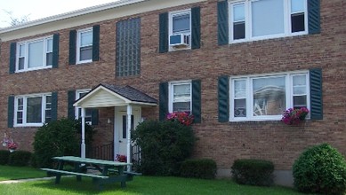 Mohawk Garden in Rome, NY - Building Photo - Building Photo