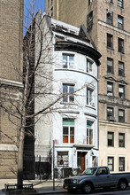 319 W 106th St in New York, NY - Building Photo - Building Photo