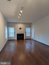 6011 Rosebud Ln in Centreville, VA - Building Photo - Building Photo