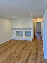 3408 SW Burnett Rd, Unit C in Topeka, KS - Building Photo