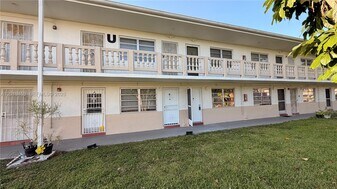 20230 NE 2nd Ave in Miami, FL - Building Photo