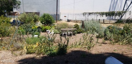 3009 Carmona Ave in Los Angeles, CA - Building Photo - Building Photo
