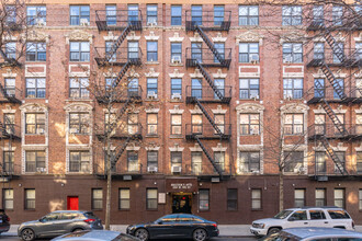 Malcolm X Apartments in New York, NY - Building Photo - Building Photo