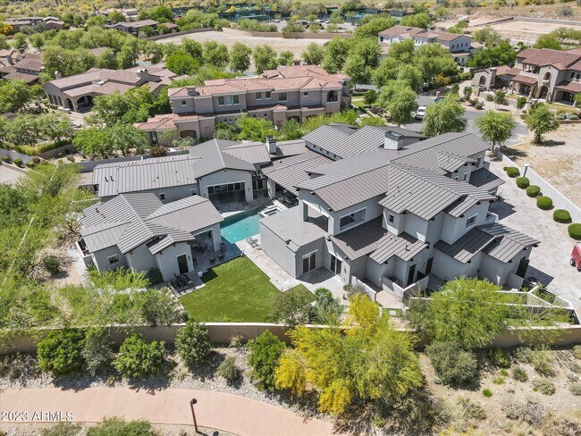 9979 E Toms Thumb in Scottsdale, AZ - Building Photo - Building Photo