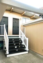 2618 Voorhees Ave, Unit B in Redondo Beach, CA - Building Photo - Building Photo