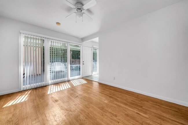 1440 Manhattan Beach Blvd, Unit C, Unit C