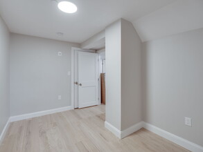 838 E 2nd St, Unit 1 in Boston, MA - Building Photo - Building Photo