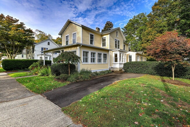 property at 18 Reed St