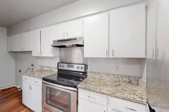 7948 Habersham Ln in Dallas, TX - Building Photo - Building Photo