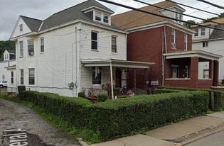 816 7th St in Mckees Rocks, PA - Building Photo