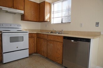 9057 Corliss Cir in West Jordan, UT - Building Photo - Building Photo