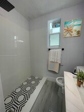 1020 Euclid Ave in Miami Beach, FL - Building Photo - Building Photo