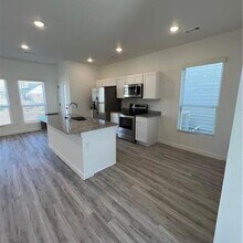 1020 Boardwalk Ave in Bentonville, AR - Building Photo - Building Photo