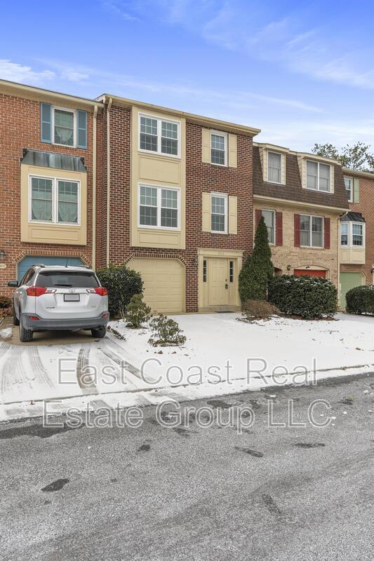 8033 Hollow Reed Ct in Frederick, MD - Building Photo - Building Photo