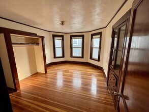 18 Vermont Ave, Unit 3 in Somerville, MA - Building Photo - Building Photo