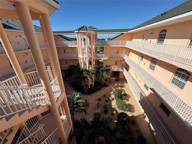 1722 Gondola Park Dr, Unit 1722 in Venice, FL - Building Photo - Building Photo