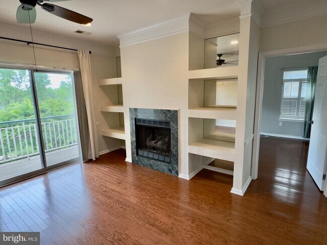 6553 Grange Ln-Unit -203 in Alexandria, VA - Building Photo - Building Photo