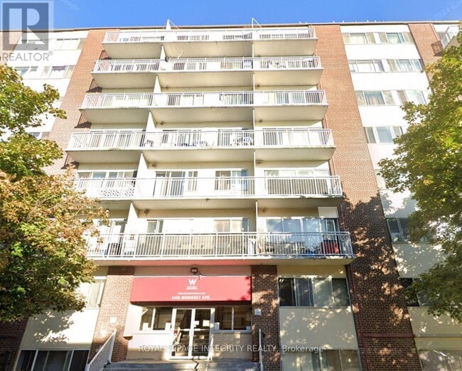 property at 1435 Morisset Ave