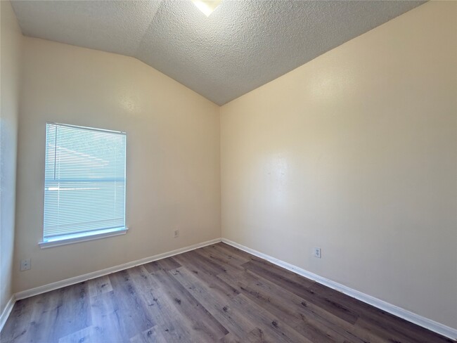 property at 15743 Ridgegate Rd