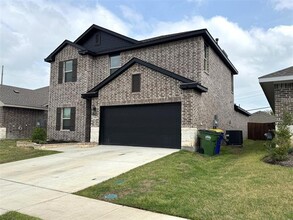 2518 Tahoe Dr in Seagoville, TX - Building Photo - Building Photo