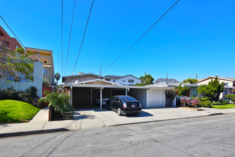 1057 Euclid Ave in Long Beach, CA - Building Photo - Other