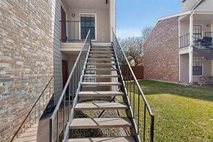 4748 Old Bent Tree Ln in Dallas, TX - Building Photo
