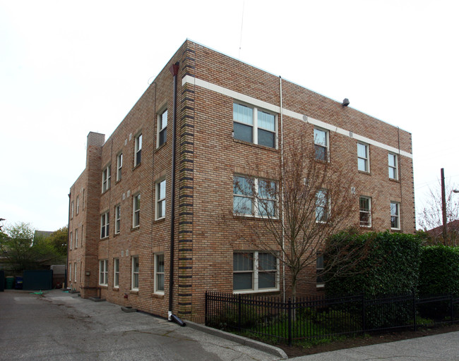 Lavanch Apartments in Seattle, WA - Foto de edificio - Building Photo