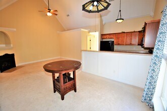 2027 Rossburg Pl in Calera, AL - Building Photo - Building Photo