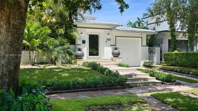 5650 Pine Tree Dr in Miami Beach, FL - Building Photo - Building Photo