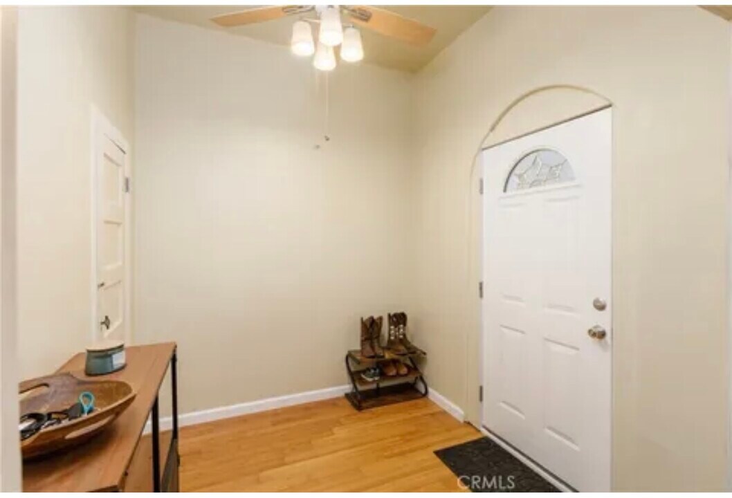 9528 Washington St in Upper Lake, CA - Building Photo