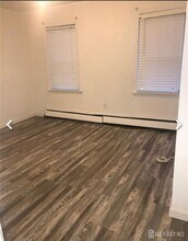 252 2nd St in South Amboy, NJ - Building Photo - Building Photo