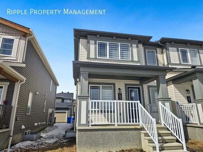 1853 Carrington Blvd in Calgary, AB - Building Photo - Building Photo