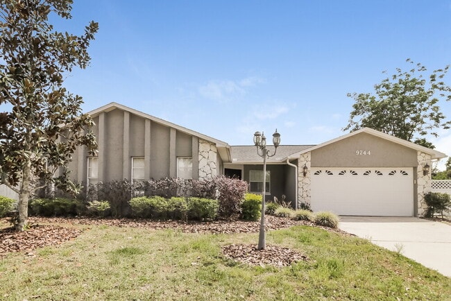 property at 9744 Heatherwood Ct