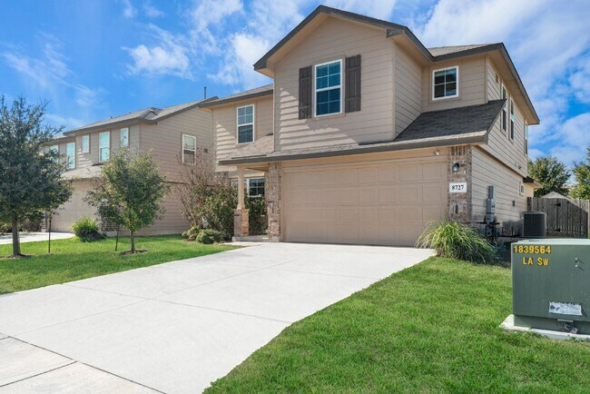 8727 Fischer Falls in San Antonio, TX - Building Photo - Building Photo