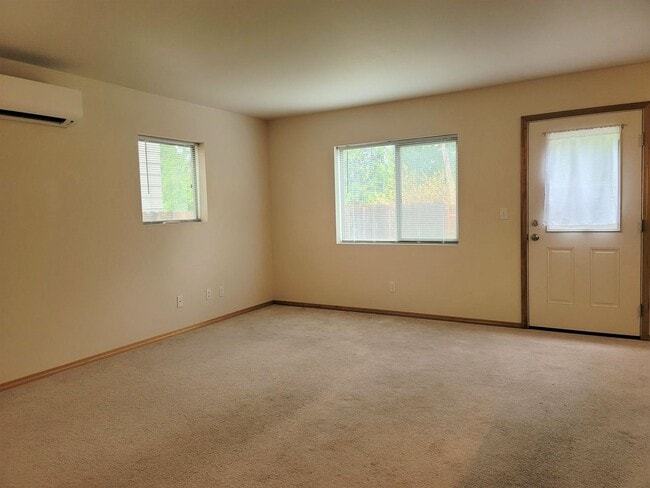 22238 Lydia Way NE in Poulsbo, WA - Building Photo - Building Photo