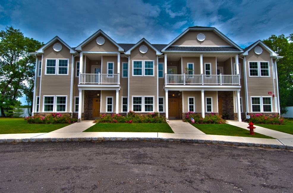 Cypress Way Condominiums in Islip Terrace, NY - Building Photo