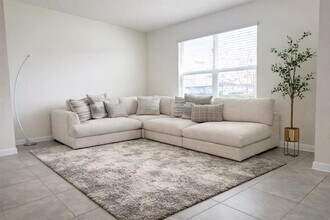 400 Preston Cv Dr in St. Cloud, FL - Building Photo - Building Photo