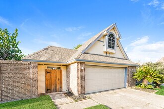 9110 Wilomill Dr in Houston, TX - Building Photo - Building Photo