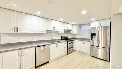 289 Dover St in Oshawa, ON - Building Photo - Building Photo
