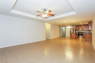 128 Feverbush Dr in Fate, TX - Foto de edificio - Building Photo