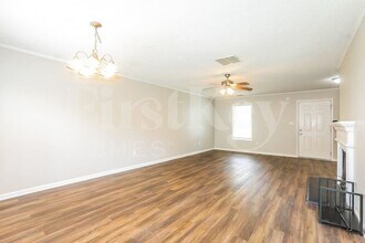 4815 Bob White Run in Stonecrest, GA - Building Photo - Building Photo