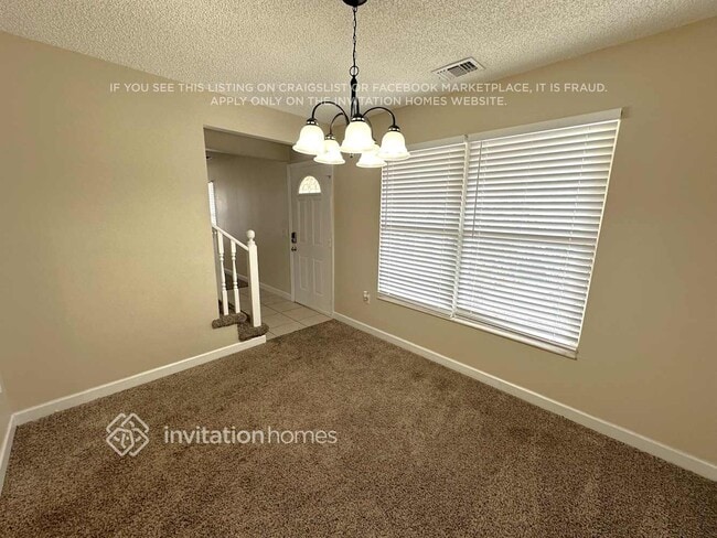 1270 Navarre Dr in Deltona, FL - Foto de edificio - Building Photo