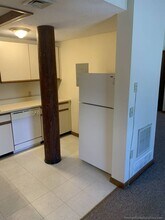 180 Bemis Rd, Unit 2 in Fitchburg, MA - Building Photo - Building Photo