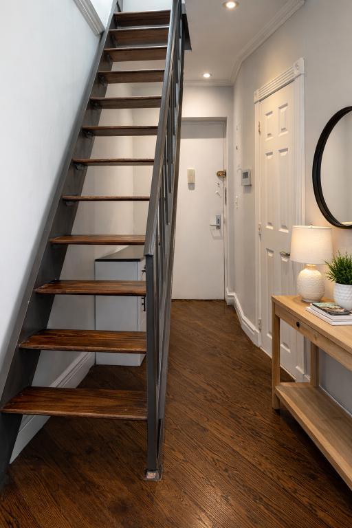 410 E 13th St, Unit 6E