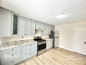 218 Weber St E in Kitchener, ON - Building Photo - Building Photo