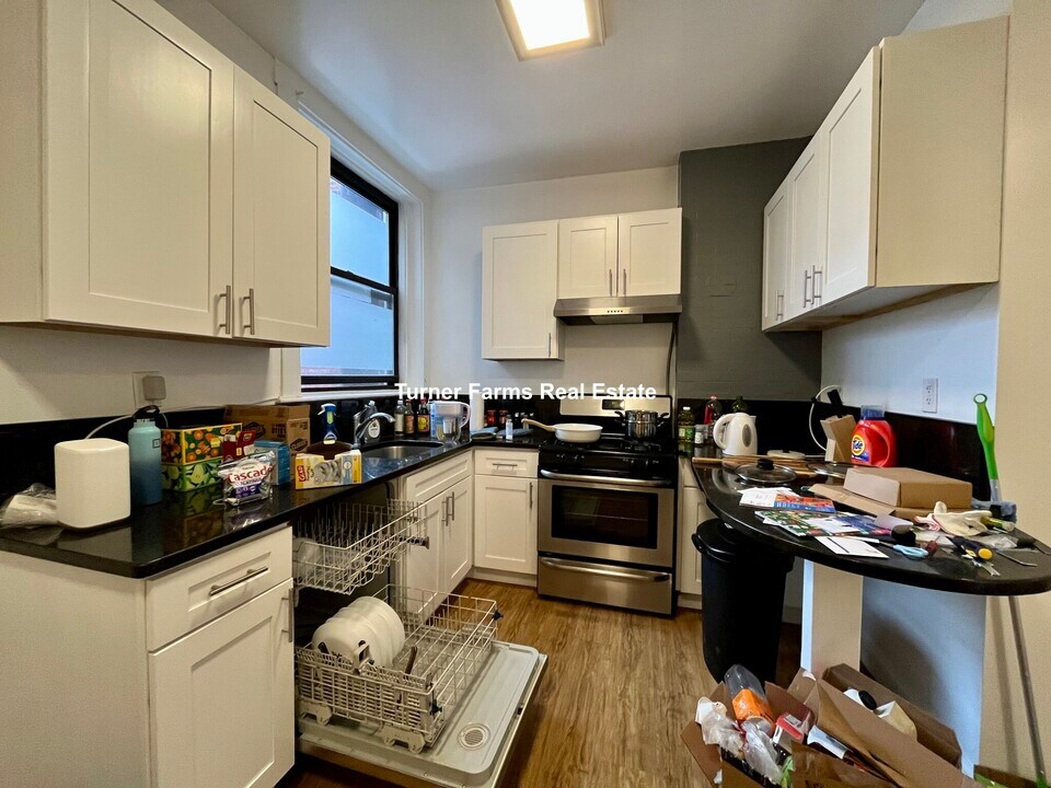 239 Harvard Ave, Unit 3 in Boston, MA - Building Photo