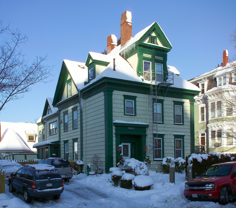 344 Rock St in Fall River, MA - Building Photo