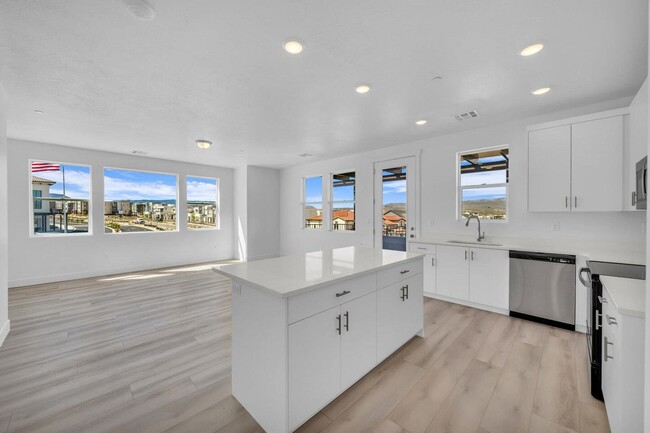property at 5599 S Carnelian Pkwy