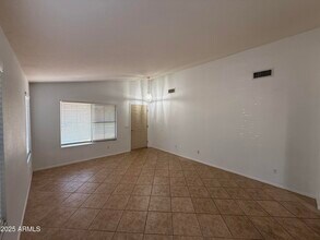 843 E Sheffield Ave in Gilbert, AZ - Building Photo - Building Photo